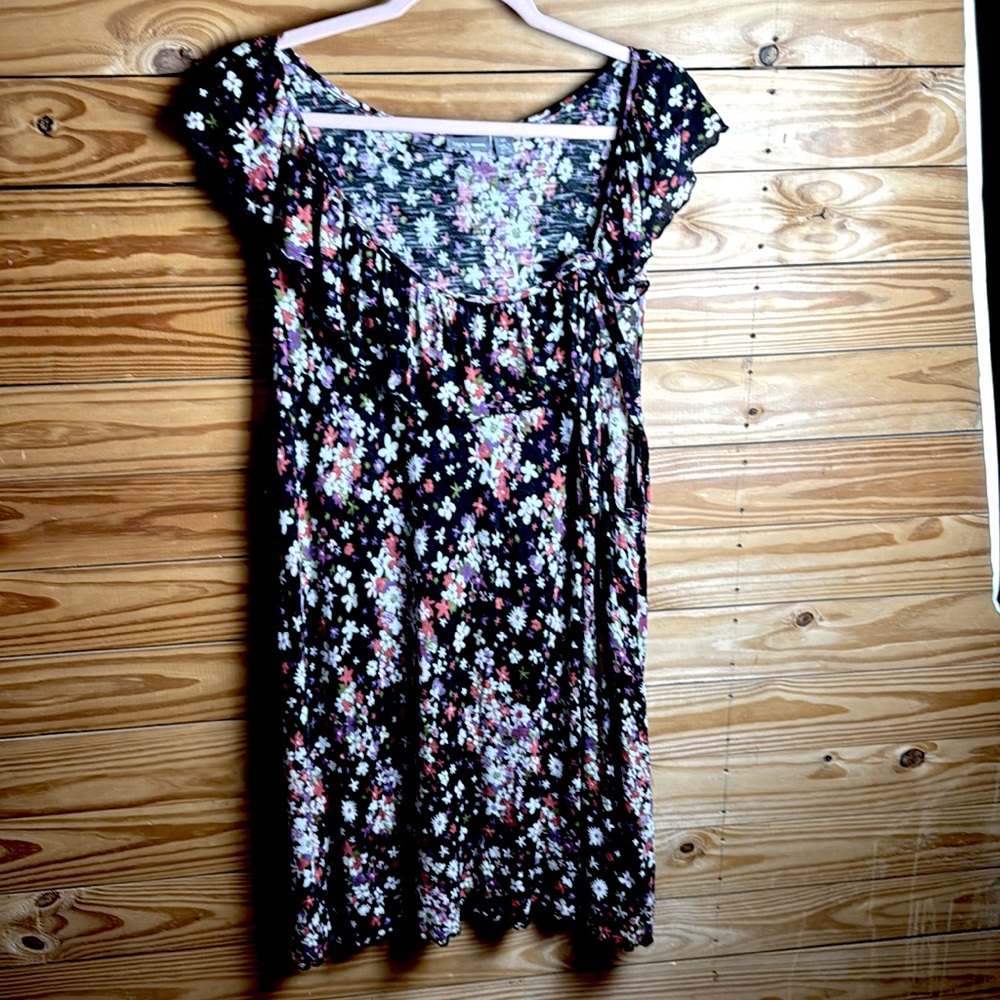 Apt 9 3x 100% rayon ruffle top with tie bow light & flowy floral dress